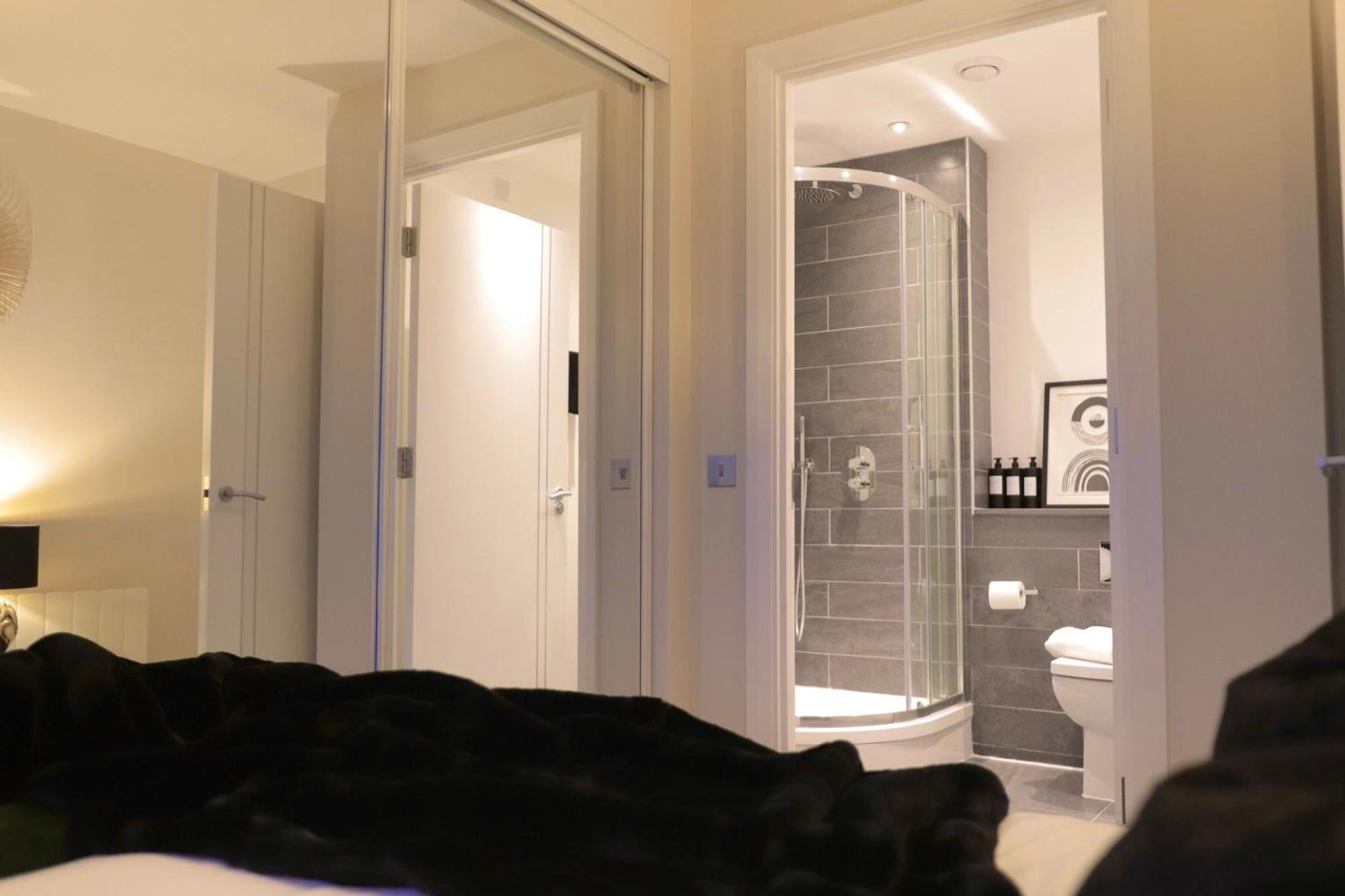 2Br Luxury Flat Belfast City Centre , Free Snacks & Free Netflix Екстериор снимка