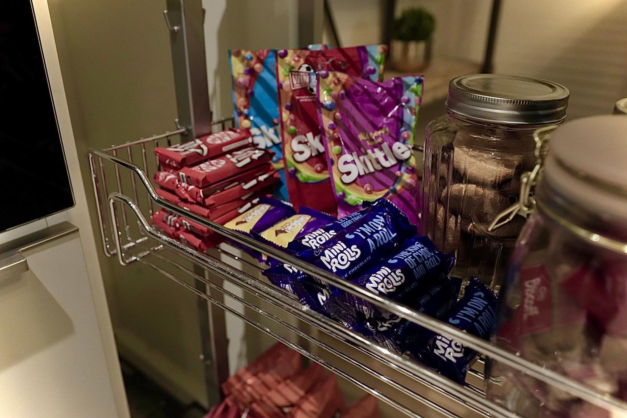 2Br Luxury Flat Belfast City Centre , Free Snacks & Free Netflix Екстериор снимка