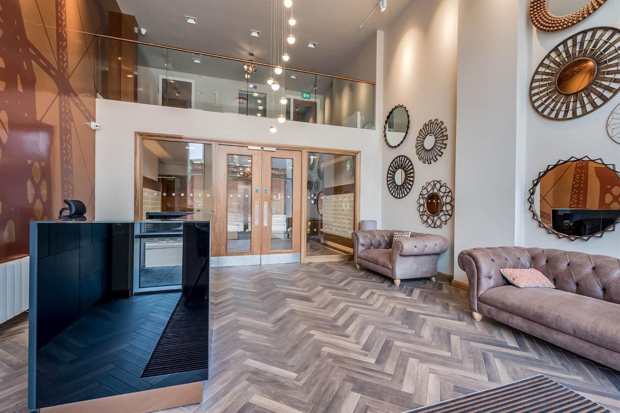 2Br Luxury Flat Belfast City Centre , Free Snacks & Free Netflix Екстериор снимка